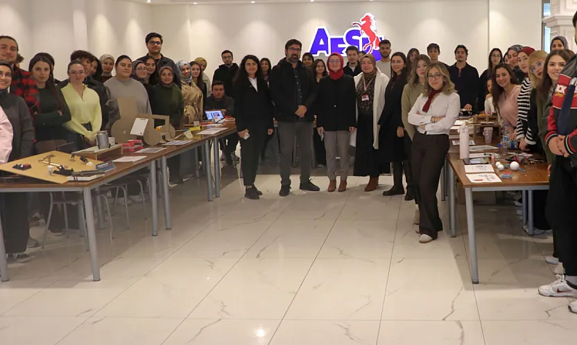 AFSÜ'de Yenilikçi Sergi: Sıradan Ürünler Değil, Hayatı Kolaylaştıran Tasarımlar