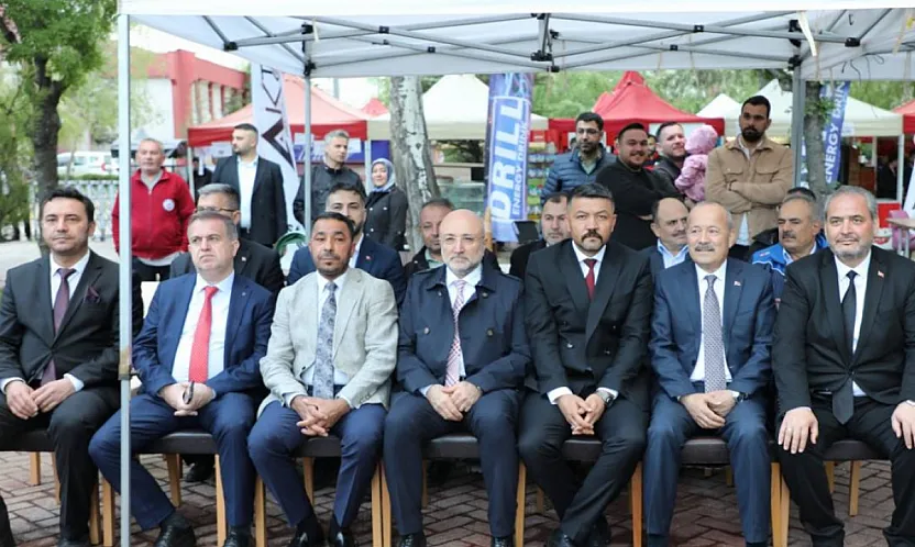 AFSÜ'deki Gençlik Festivali'nde Renkli Görüntüler