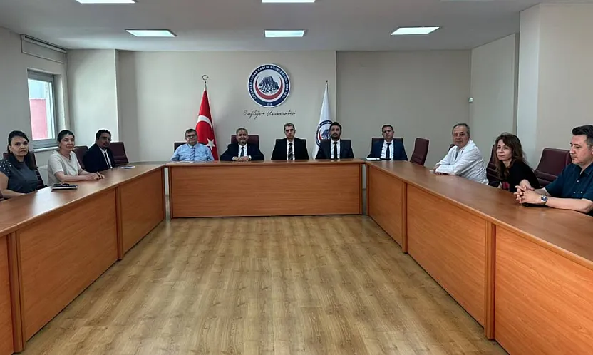 AFSÜ'den Ezber Bozan Eğitim Modeli: Staj Kalkıyor, İş Hayatı Başlıyor!