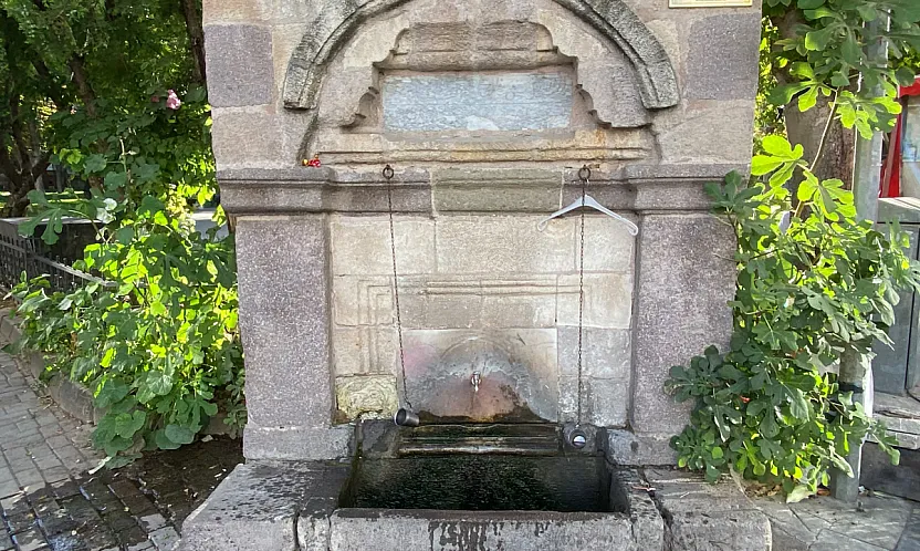Afyon'da 260 Yıllık Tarih Bakımsızlığa Terk Edildi