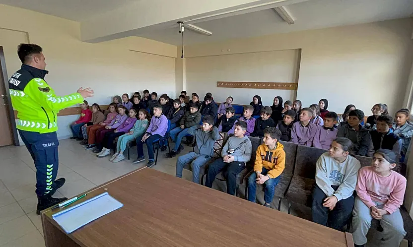 Afyon'da 6 İlçede Dikkat Çeken Eğitim