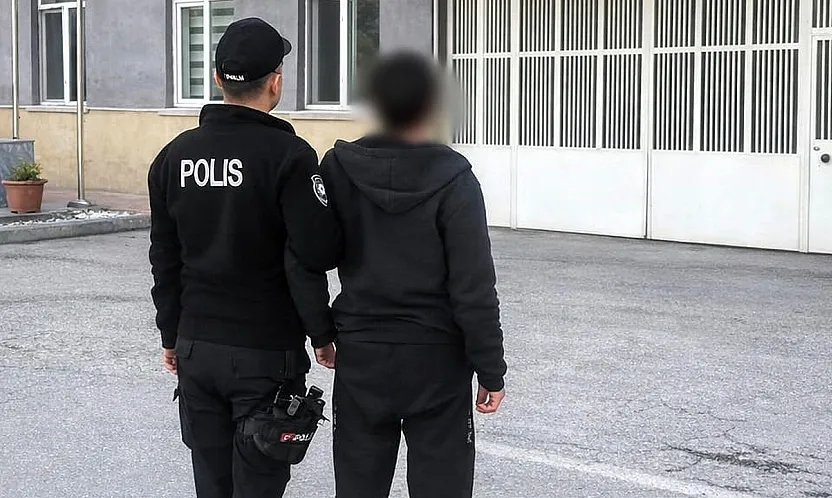 Afyon'da Aranan Şahıs Polisten Kaçamadı