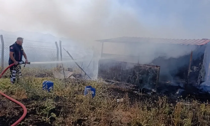 Afyon'da Bağ Evinde Yangın Paniği