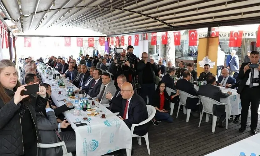 Afyon'da Bayramlaşma Töreni Hakkında Yeni Karar