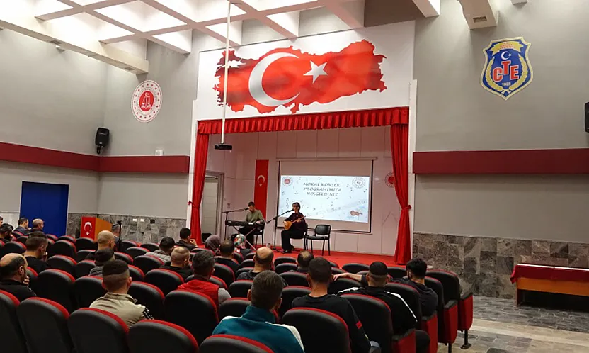Afyon'da Demir Kapılar Açıldı, Müzik Yükseldi
