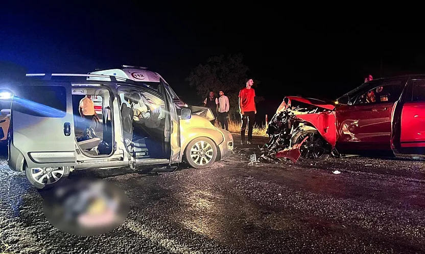 Afyon'da Feci Kaza! 2 Ölü, 4 Yaralı