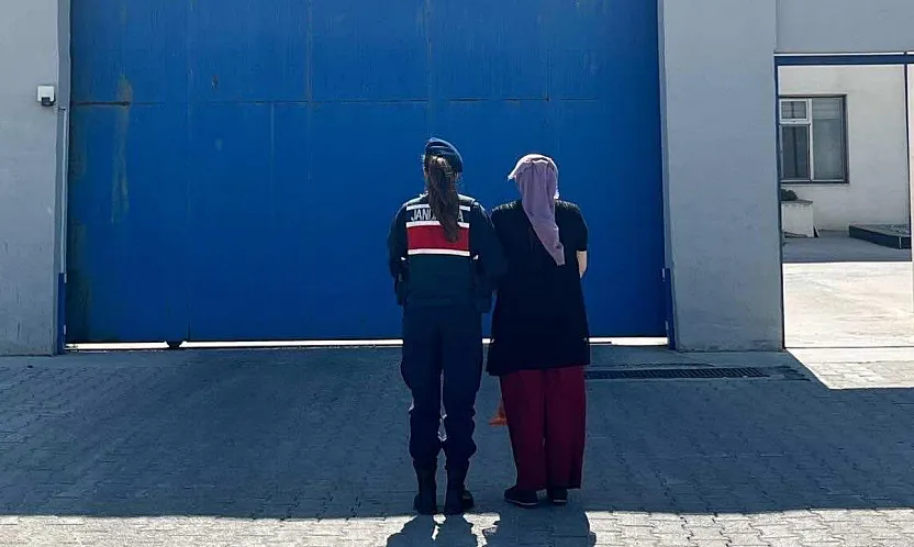 Afyon'da Gece Yarısı Yağma Suçlusuna Jandarma Baskını