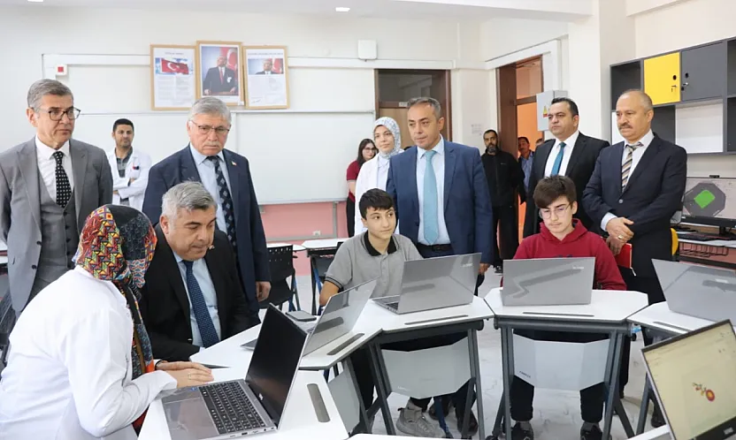 Afyon'da Geleceğin Sınıfı Açıldı