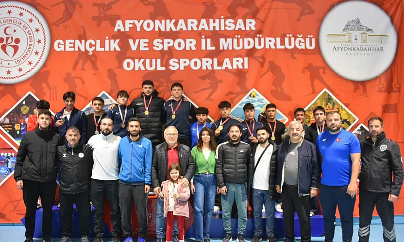 Afyon'da Genç Güreşçiler, Disiplinleriyle Dikkat Çekti