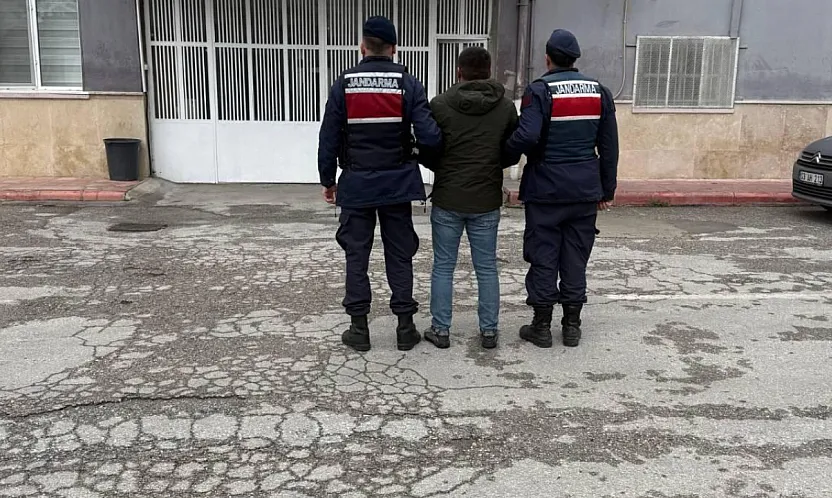 Afyon'da Jandarma 1 Haftada 42 Kişi Yakaladı