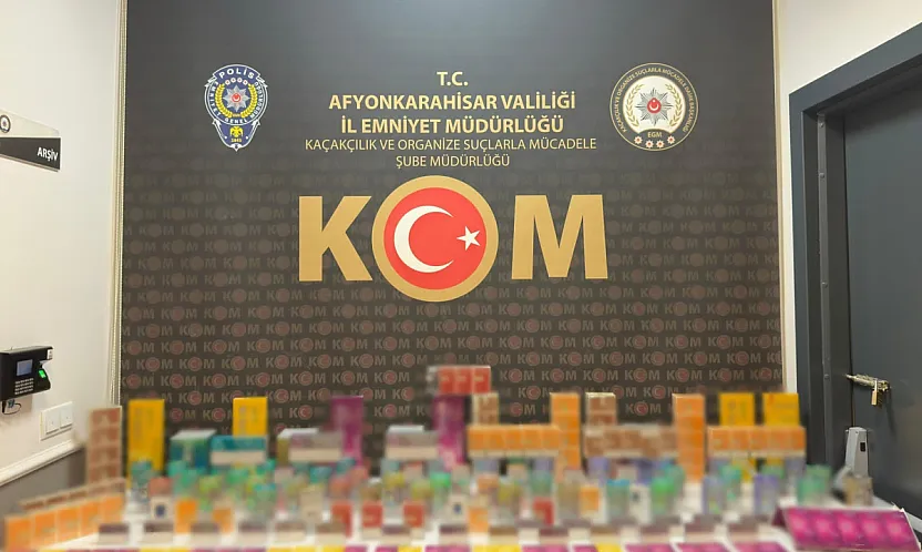 Afyon'da Kaçak Sigara Operasyonu: 267 Paket Ele Geçirildi