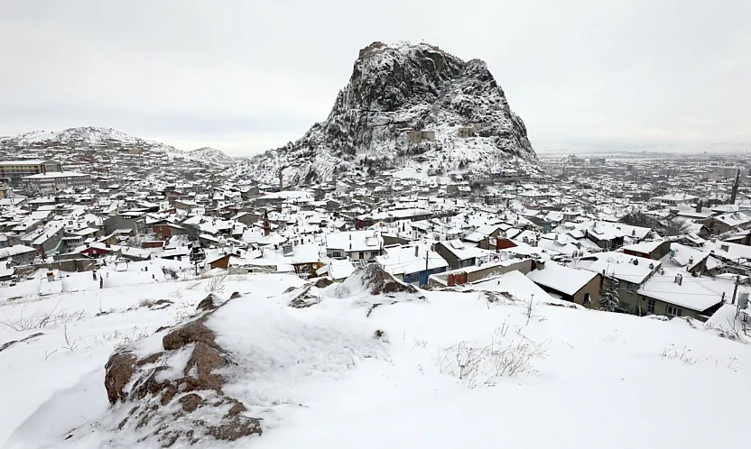 Afyon'da Rekor Soğuk Alarmı: Okullar Tatil Edildi