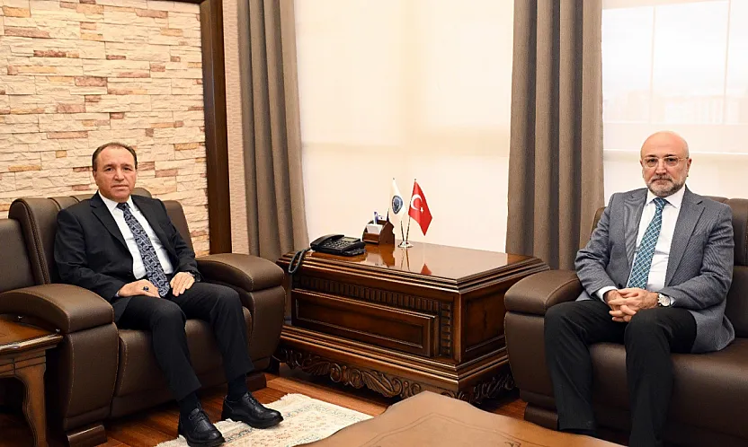 Afyon'da Üniversite-Şehir İşbirliği Görüşüldü