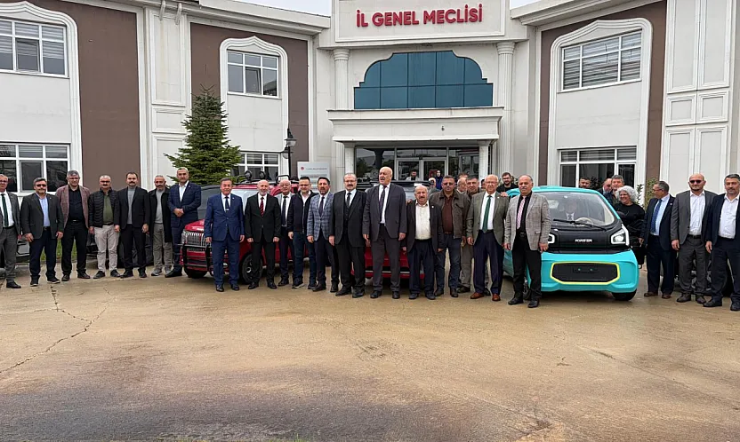 Afyon'da Üretilen Elektrikli Araçlara İGM Üyelerinden Tam Not