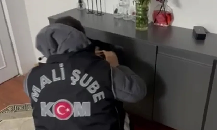 Afyon Dahil 8 İlde Devremülk Operasyonu: 17 Gözaltı