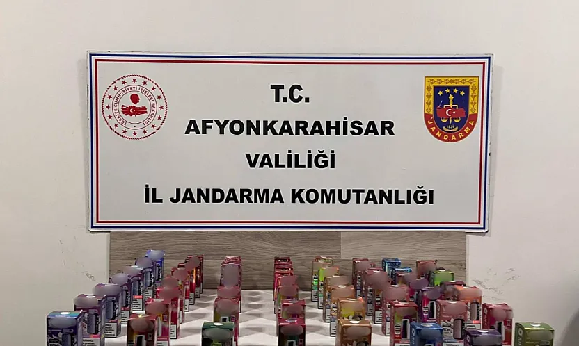 Afyon Merkezde Jandarma 60 Elektronik Sigara Yakaladı
