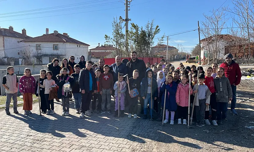 Afyon, Sülümenli'de Bir Mahalle Yeşile Bezendi