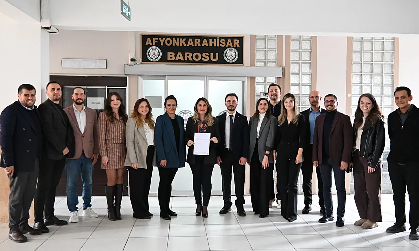 Afyonkarahisar Baro Başkanı Göktürk Mazbatasını Aldı