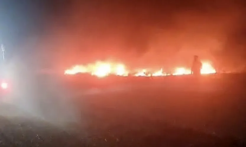 Afyonkarahisar'da Balya Makinesinden Çıkan Kıvılcım Yangına Dönüştü