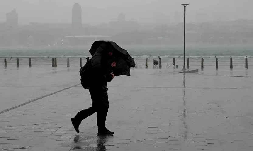 Afyonkarahisar'da Fırtına Alarmı: Saat Verildi