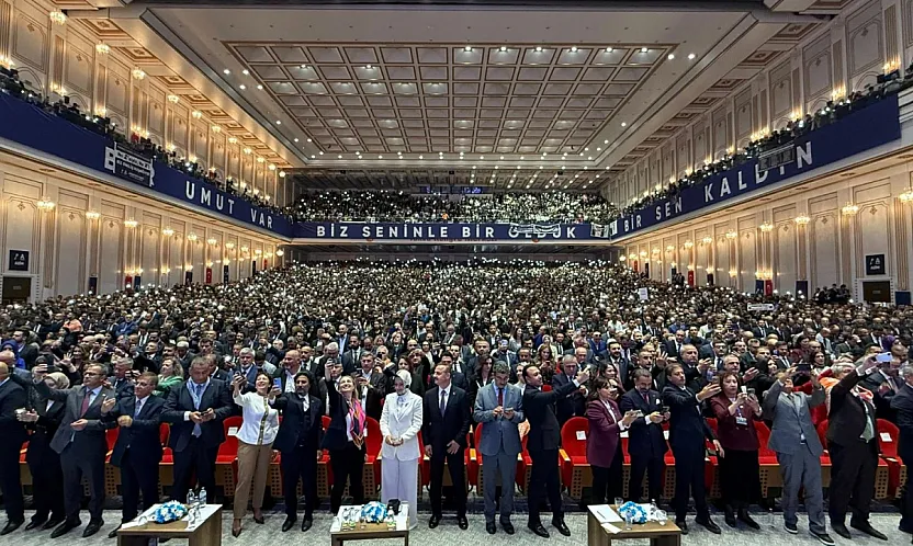 Afyonkarahisar'da İki Başkan Görevi Bıraktı