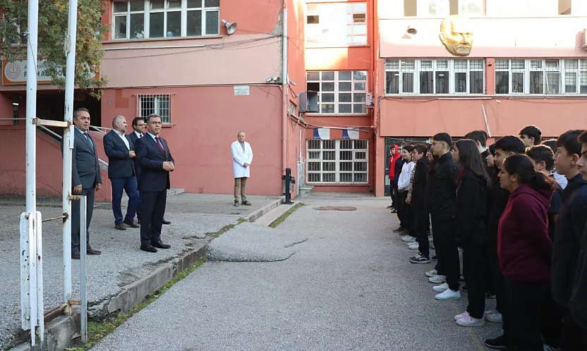 Afyonkarahisar'da Okullara Yakın Takip!