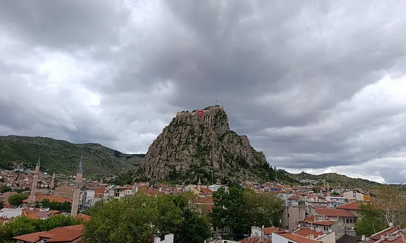 Afyonkarahisar'da Yağışlı Hava Kapıda