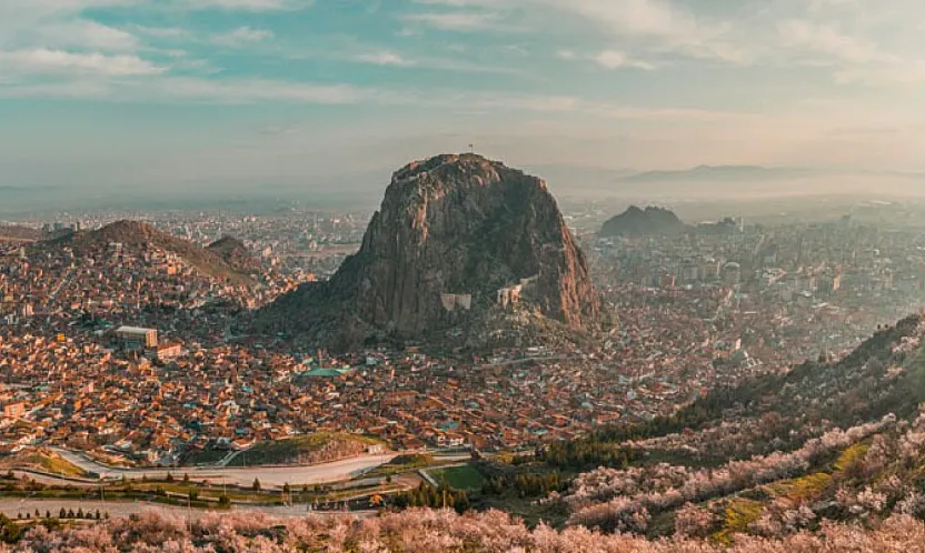 Afyonkarahisar'daki Dev Arsalar Satılıyor