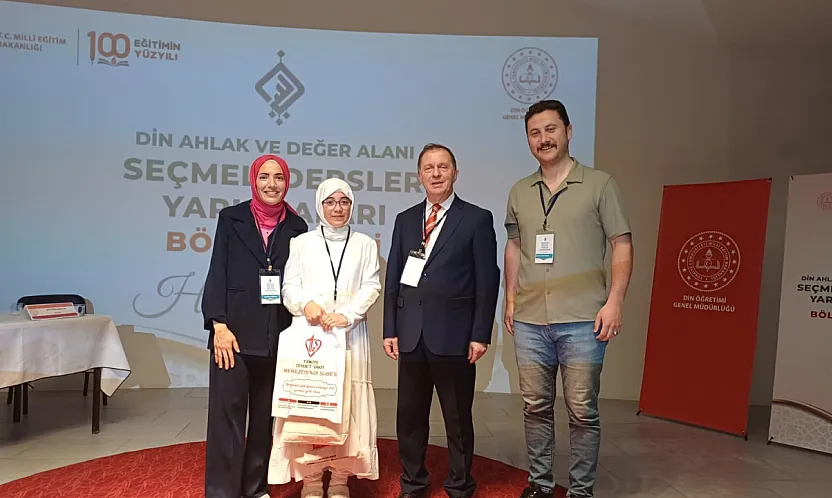 Afyonkarahisar'ın Kur'an Bülbülü Bölge Yarışmasında 1. Oldu