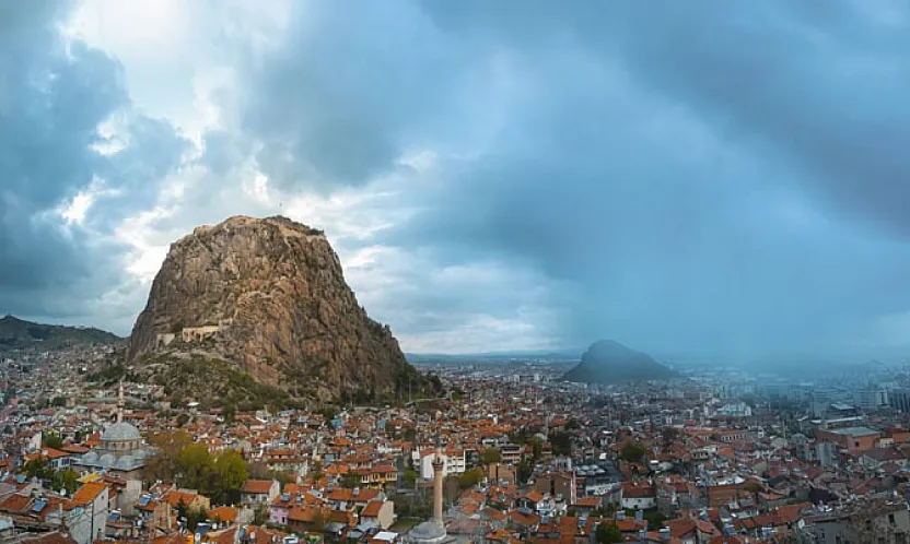 Afyonkarahisar'ın Nüfusu En Yüksek İlçesi Hangisi?