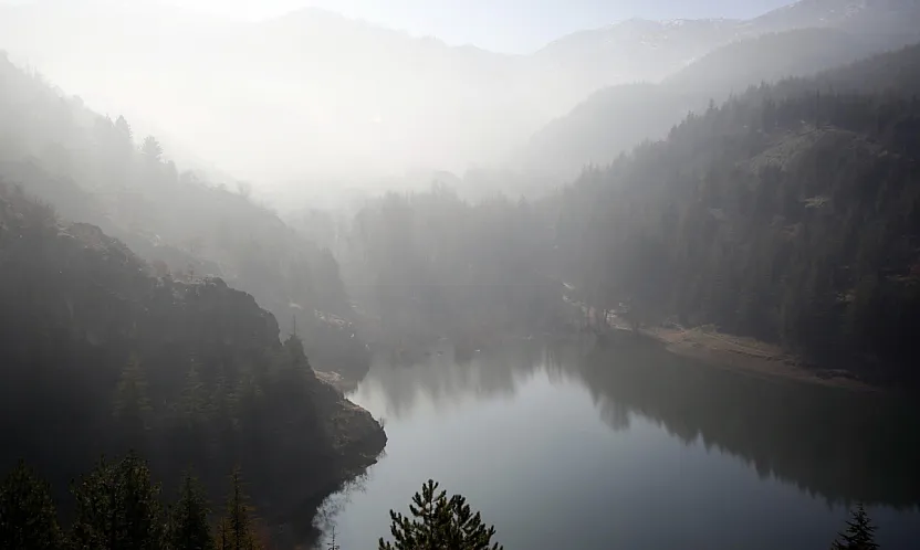 Afyonkarahisar'ın Sis Altındaki Görüntüsü Mest Etti