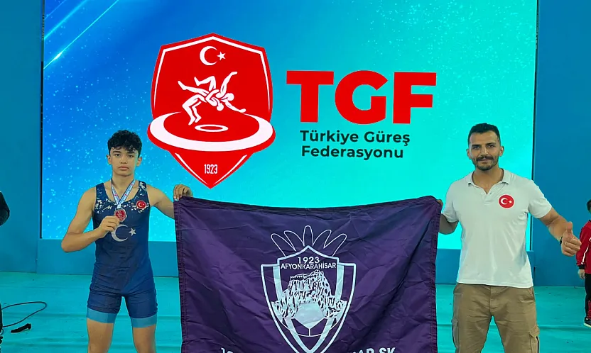 Afyonkarahisarlı Güreşçi'den Büyük Başarı
