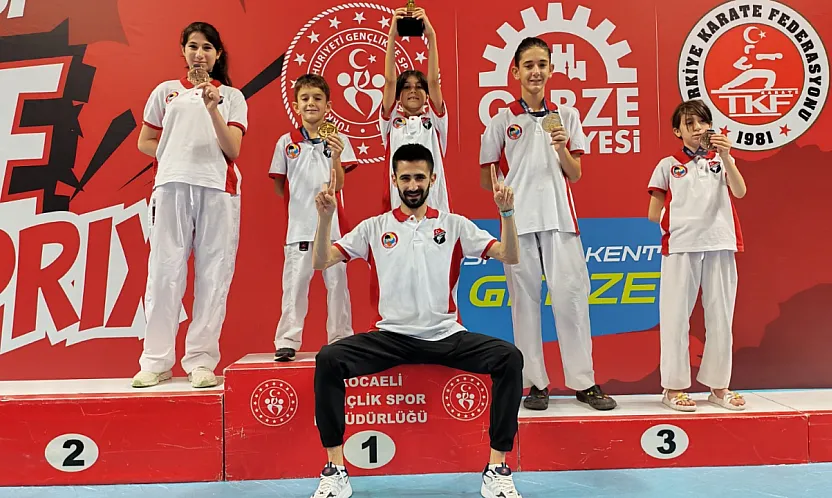 Afyonlu Karateciler Uluslararası Turnuvadan Madalya İle Döndü