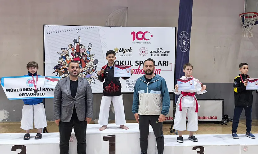 Afyonlu Sporcular Fırtına Gibi Esti