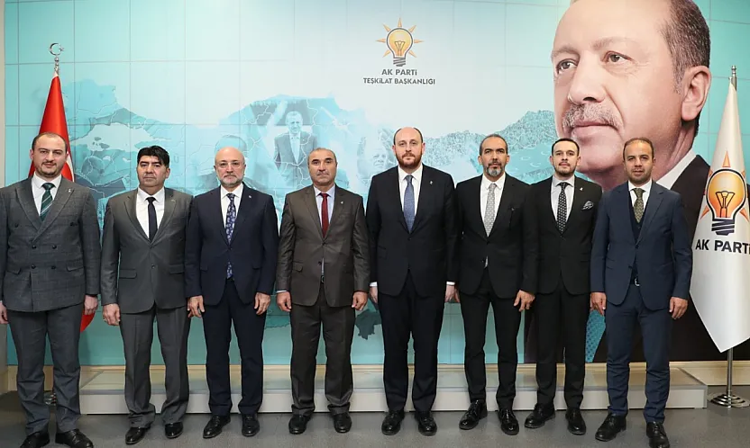 AK Parti'de Önemli Değişiklik: Yeni Başkan Göreve Başladı