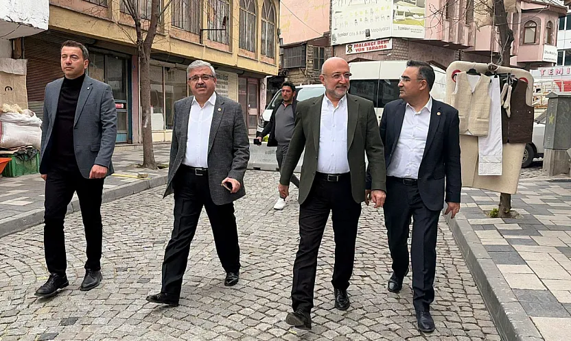AK Parti Heyeti Uzun Çarşı Ve Turunç Hanı Esnafını Dinledi