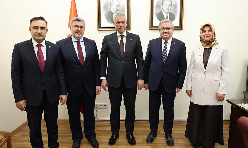 AK Parti heyetinden Bakan Memişoğlu'na ziyaret