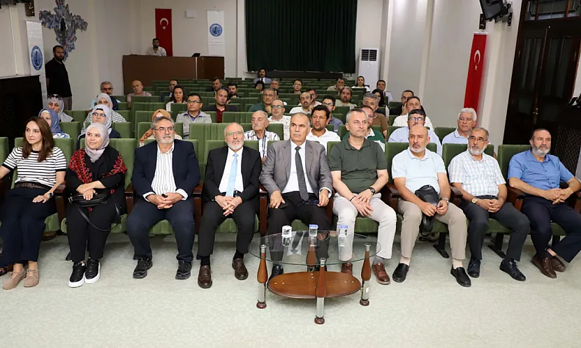 AKÜ'de Gazze Söyleşisi: Öğretmenler, Okullar, Öğrenciler Hedef Alınıyor