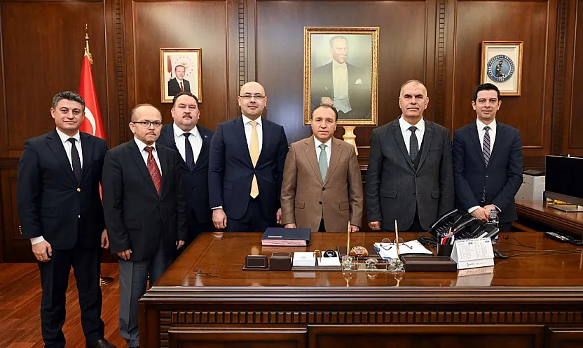 AKÜ'de Promosyon Yüz Güldürdü: Personel başına 94 Bin!