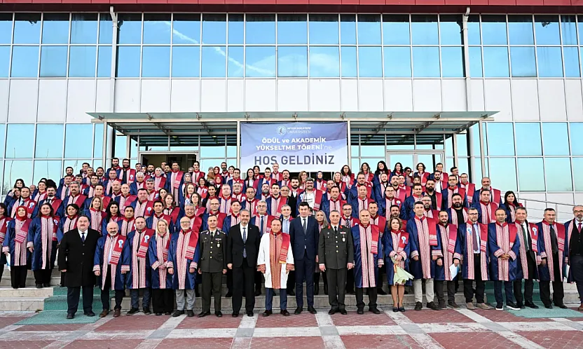 AKÜ'de Rekor Tören! 862 Akademik Yükseltme, 5 Yıllık Tam Akreditasyon ve Uluslararası Başarılar