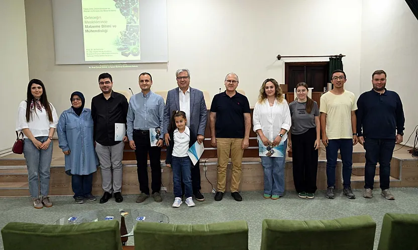'AKÜ'de Tüm Cihazları Bizzat Kullanarak Mezun Olduk'