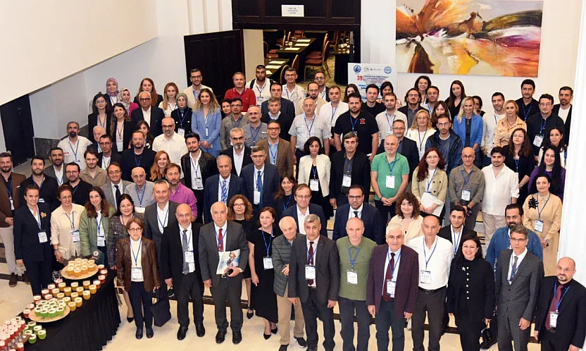 AKÜ İktisat Fakültesi. 51 Yılda 18 Bin Mezun Verdi