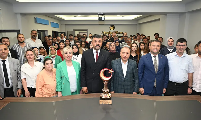 AKÜ Rektörü Tehlikeyi Gözler Önüne Serdi!