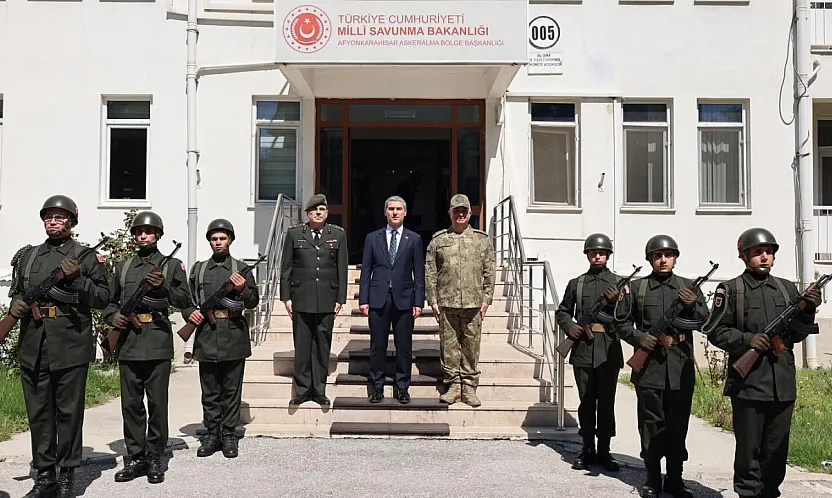 Albay Güler, Vali Aktaş'a Brifing Verdi