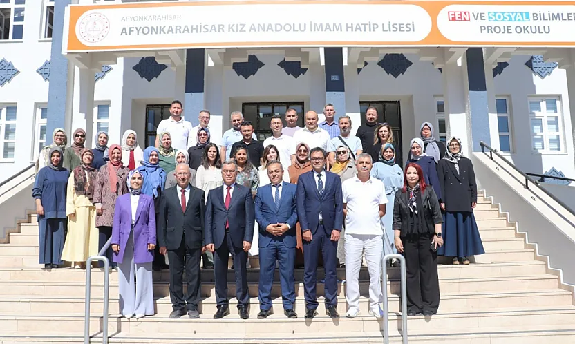 Altınkaynak Sahaya İndi! Yeni Eğitim Yılı İçin Öğretmenlerle Buluştu