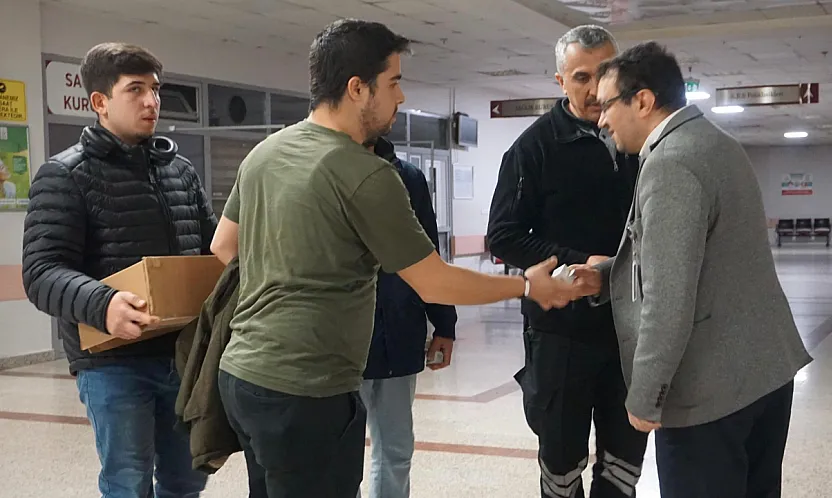 Anadolu Gençlik Derneği, Hastaların Gönlünü Aldı