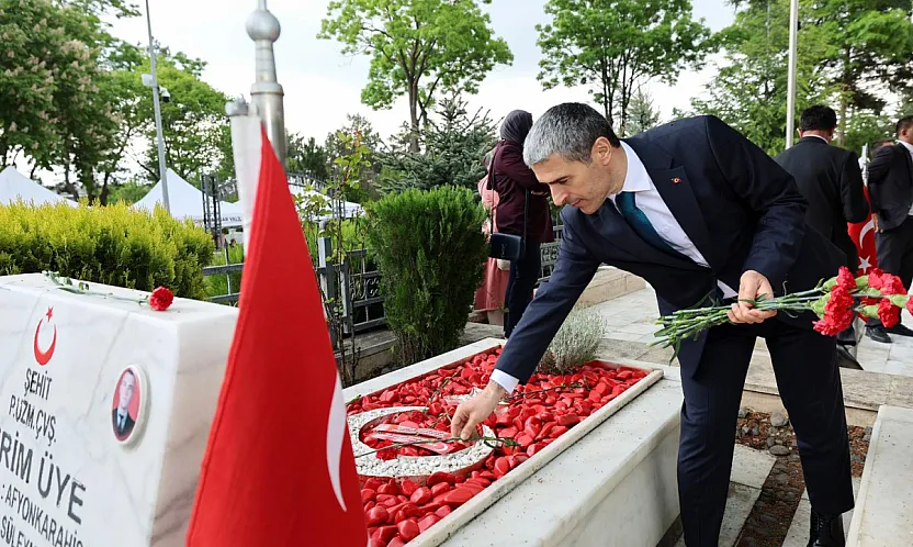 Aziz Şehitlerimize Bayram Öncesi Ziyaret