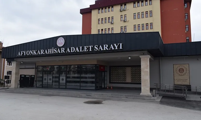 'Babamın Katiliydi' Dedi, Tetiği Çekti: Afyon'da Kan Davası İlk Duruşma Görüldü