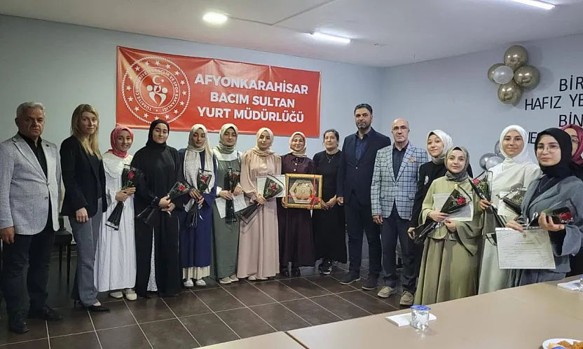 Bacım Sultan KYK'da Kursiyerlere Belgeleri Verildi
