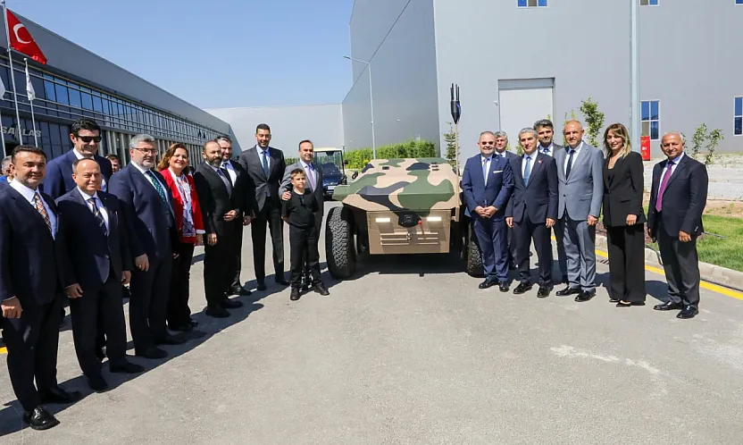 Bakan Kacır, Emirdağ'da Lastik Fabrikasını İnceledi